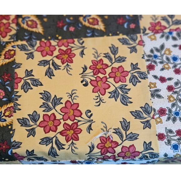Hand pieced Lap Throw Blanket Topper 100% Cotton, 4.5'x4', NEW 6"x6" square Fall - Picture 6 of 9